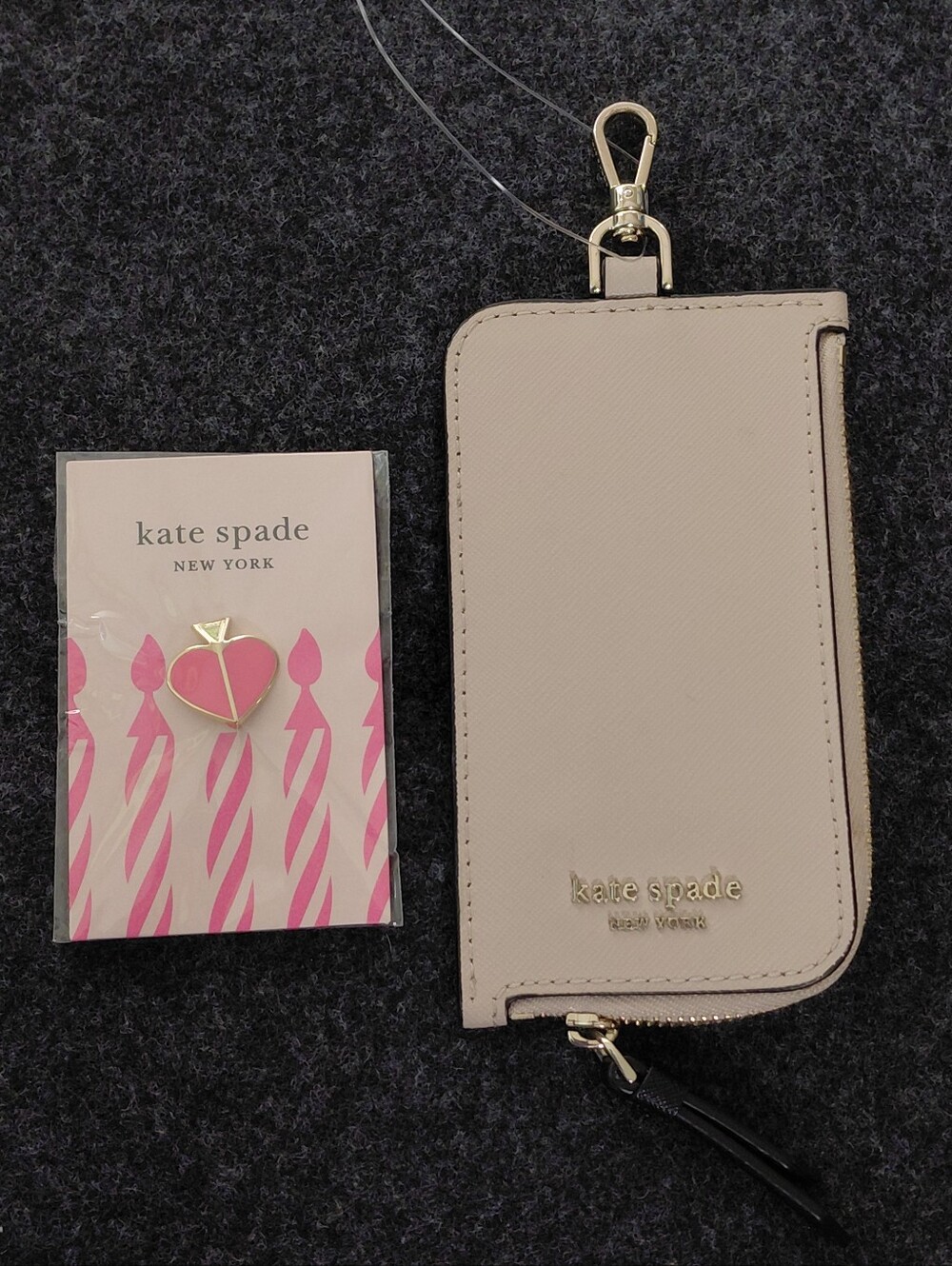 New Kate Spade Cameran Cream Zip Cardholder Clip & Enamel Birthday Pin